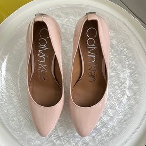 Calvin Klein Pumps